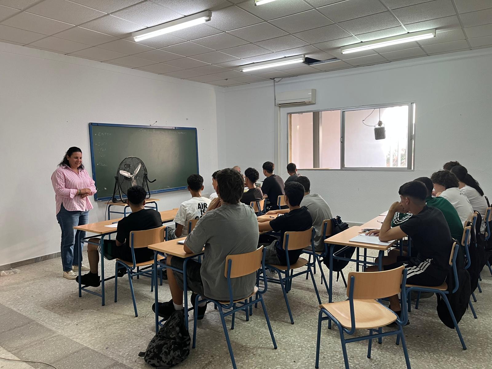 El Ayuntamiento habilita nuevas aulas para aliviar la falta de espacio en el IES de Cuevas del Almanzora