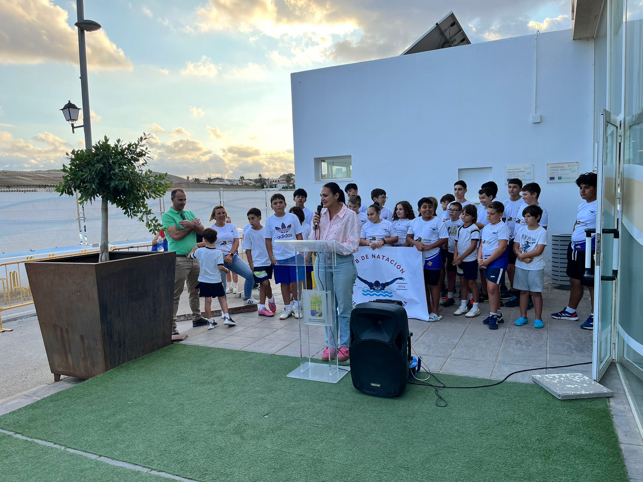 El Club de Natación de Cuevas del Almanzora se presenta con 50 nadadores, consolidando un proyecto de orgullo para el municipio